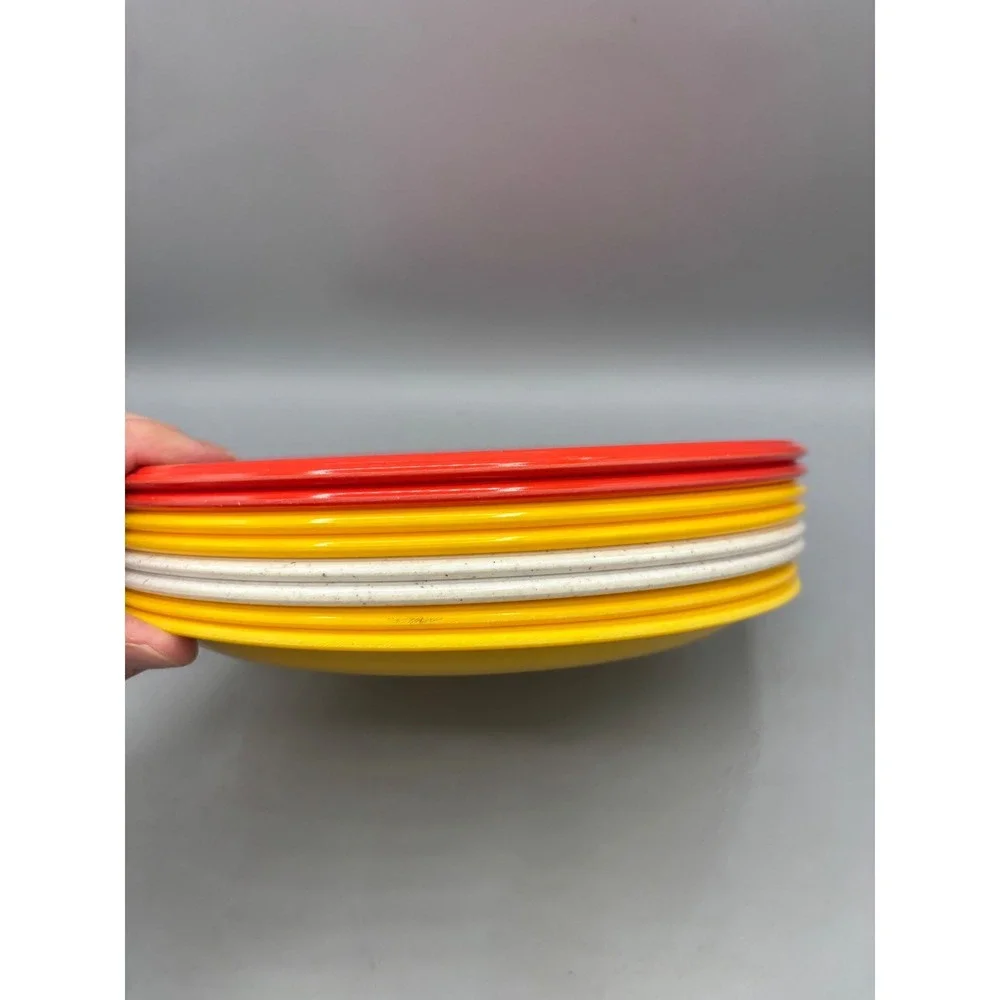 Vtg 12 Pc Rubbermaid Melamine‎ Plates Set Mixed Lot Yellow Red Brown Retro MCM